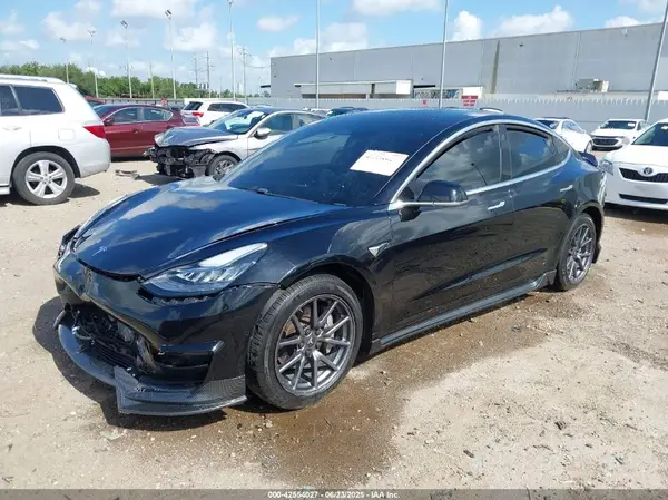 5YJ3E1EB0LF710469 2020 TESLA MODEL 3 - Image 2