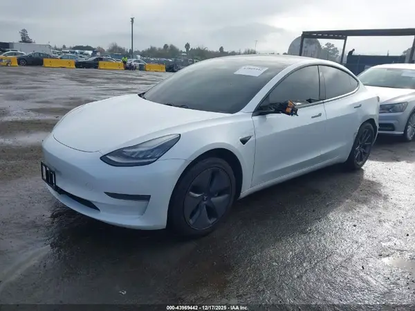 5YJ3E1EB0LF711377 2020 TESLA MODEL 3 - Image 2
