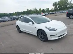 5YJ3E1EB0LF720130 2020 TESLA MODEL 3