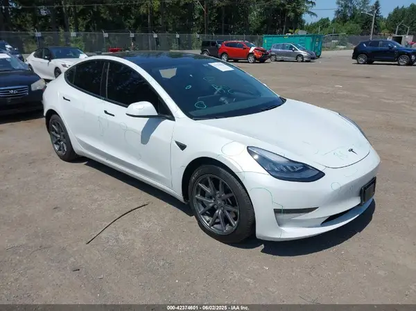 5YJ3E1EB0LF741639 2020 TESLA MODEL 3 - Image 1