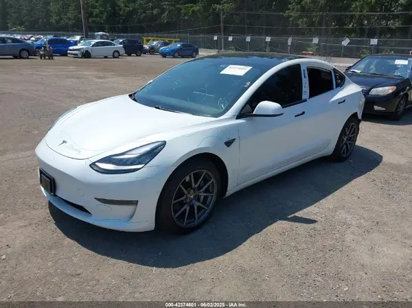 5YJ3E1EB0LF741639 2020 TESLA MODEL 3 - Image 2
