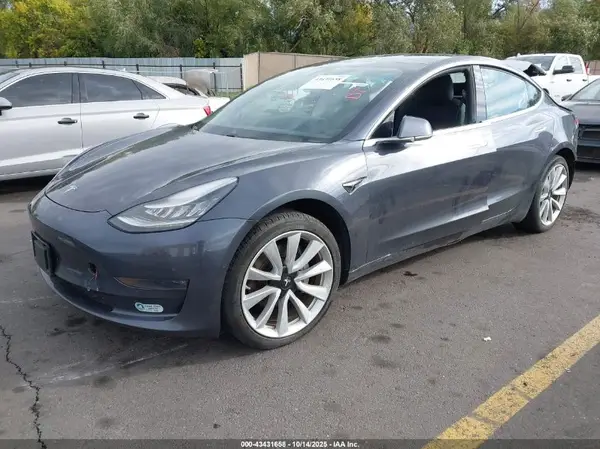 5YJ3E1EB0LF787438 2020 TESLA MODEL 3 - Image 2