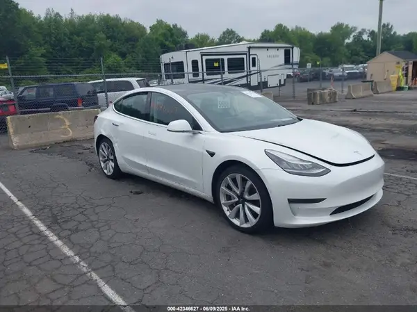 5YJ3E1EB0LF795524 2020 TESLA MODEL 3 - Image 1