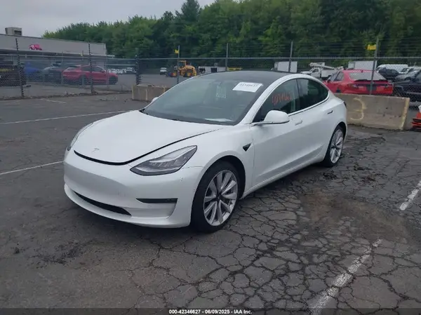 5YJ3E1EB0LF795524 2020 TESLA MODEL 3 - Image 2