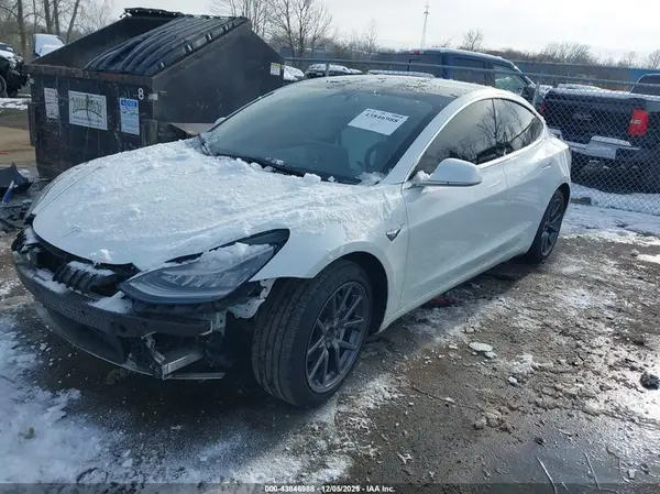 5YJ3E1EB0LF795894 2020 TESLA MODEL 3 - Image 2