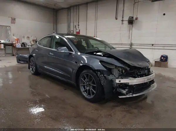 5YJ3E1EB0LF800804 2020 TESLA MODEL 3 - Image 1