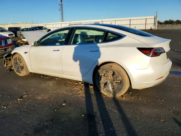 5YJ3E1EB0LF801760 2020 TESLA MODEL 3 - Image 2