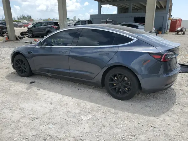 5YJ3E1EB0LF803010 2020 TESLA MODEL 3 - Image 2
