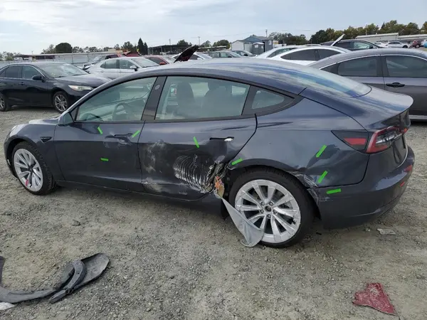 5YJ3E1EB0MF005883 2021 TESLA MODEL 3 - Image 2