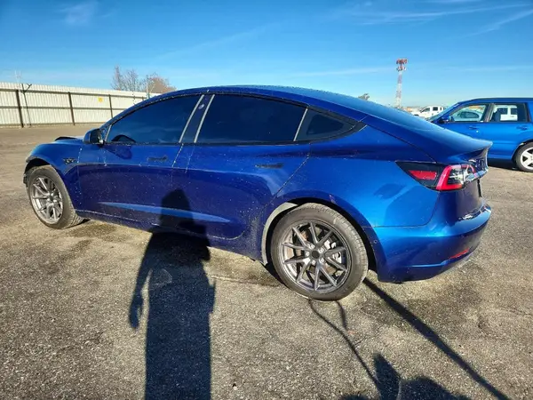 5YJ3E1EB0MF009979 2021 TESLA MODEL 3 - Image 2