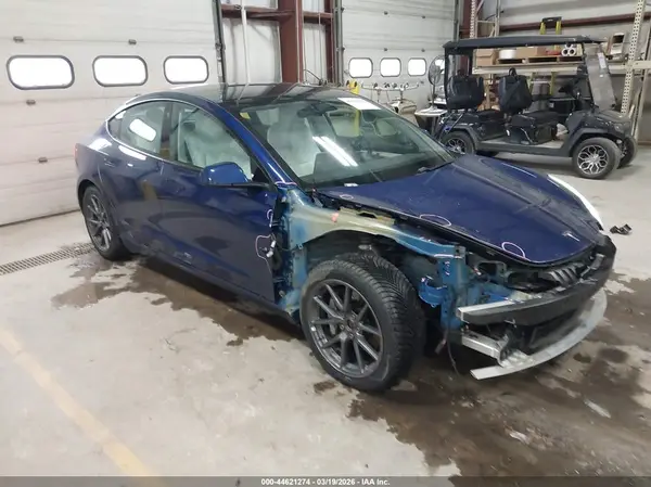 5YJ3E1EB0MF013305 2021 TESLA MODEL 3 - Image 1