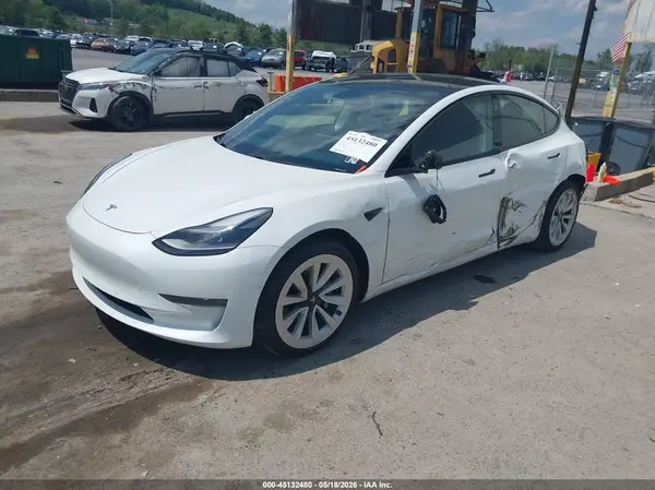 5YJ3E1EB0MF015393 2021 TESLA MODEL 3 - Image 2
