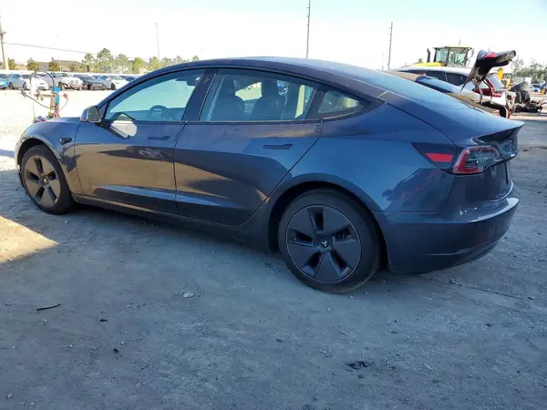 5YJ3E1EB0MF034784 2021 TESLA MODEL 3 - Image 2
