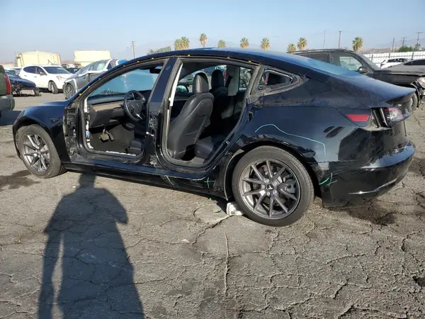 5YJ3E1EB0MF034820 2021 TESLA MODEL 3 - Image 2