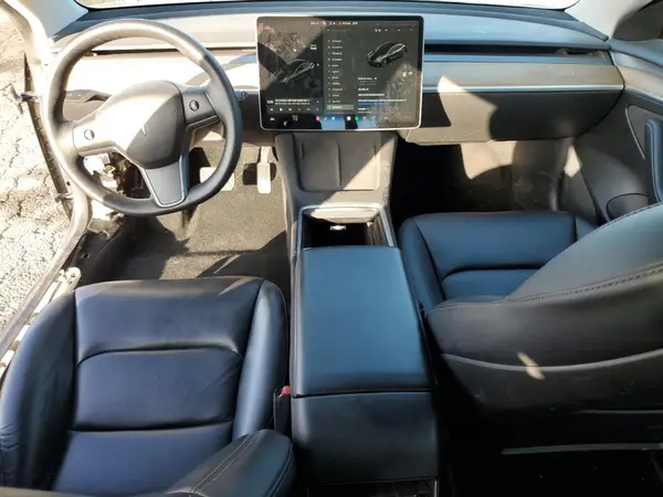 5YJ3E1EB0MF034820 2021 TESLA MODEL 3 - Image 8