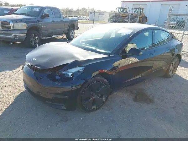 5YJ3E1EB0MF035529 2021 TESLA MODEL 3 - Image 2