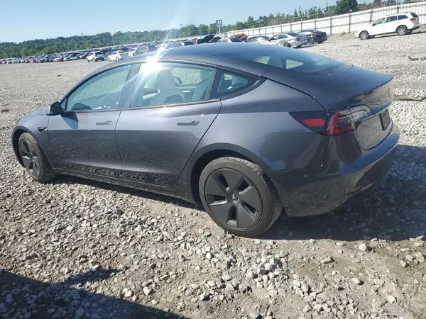 5YJ3E1EB0MF037233 2021 TESLA MODEL 3 - Image 2