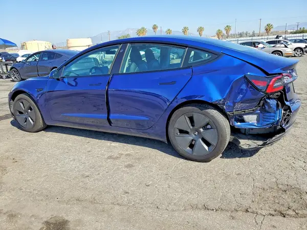 5YJ3E1EB0MF037880 2021 TESLA MODEL 3 - Image 2