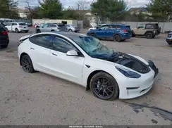 5YJ3E1EB0MF045316 2021 TESLA MODEL 3