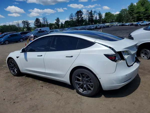5YJ3E1EB0MF047907 2021 TESLA MODEL 3 - Image 2
