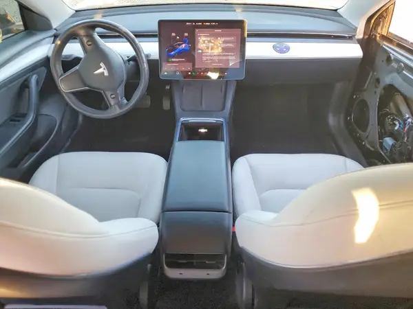 5YJ3E1EB0MF047924 2021 TESLA MODEL 3 - Image 8
