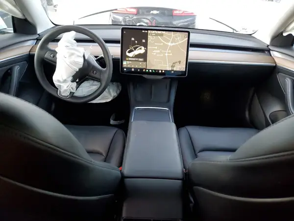 5YJ3E1EB0MF056459 2021 TESLA MODEL 3 - Image 8
