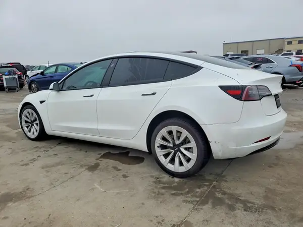 5YJ3E1EB0MF060480 2021 TESLA MODEL 3 - Image 2