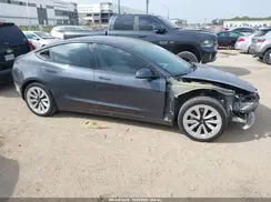 5YJ3E1EB0MF062004 2021 TESLA MODEL 3