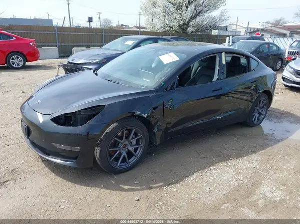5YJ3E1EB0MF062570 2021 TESLA MODEL 3 - Image 2