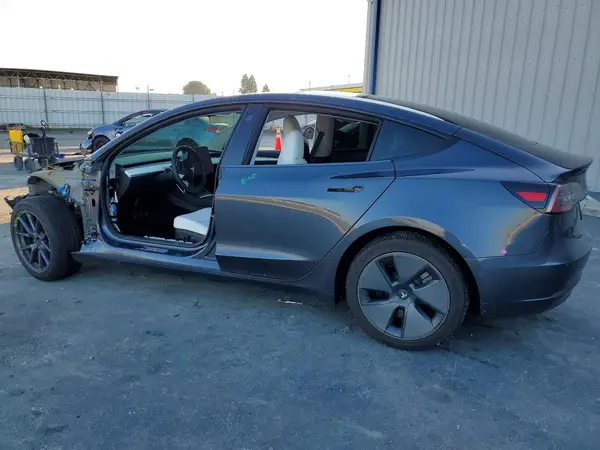 5YJ3E1EB0MF072032 2021 TESLA MODEL 3 - Image 2