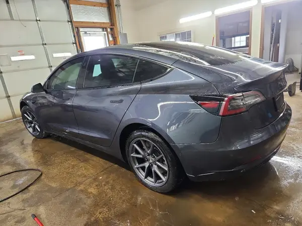 5YJ3E1EB0MF079756 2021 TESLA MODEL 3 - Image 2