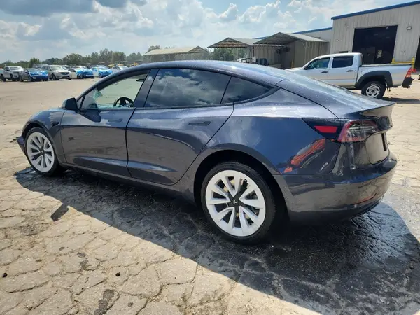 5YJ3E1EB0MF082981 2021 TESLA MODEL 3 - Image 2