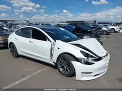 5YJ3E1EB0MF090563 2021 TESLA MODEL 3