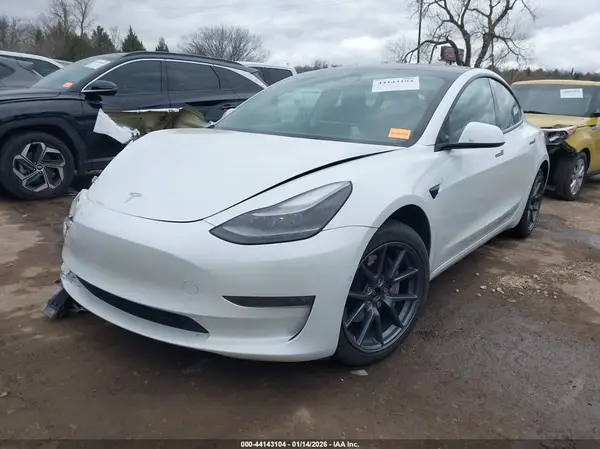 5YJ3E1EB0MF099215 2021 TESLA MODEL 3 - Image 2