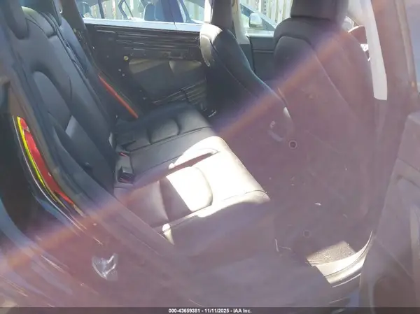 5YJ3E1EB0MF853021 2021 TESLA MODEL 3 - Image 8