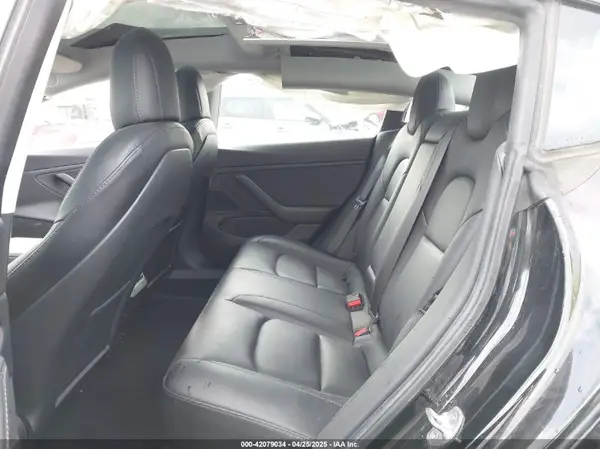 5YJ3E1EB0MF855531 2021 TESLA MODEL 3 - Image 8