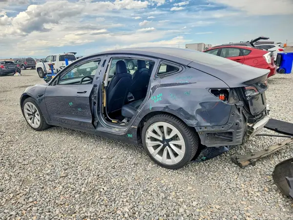 5YJ3E1EB0MF859580 2021 TESLA MODEL 3 - Image 2