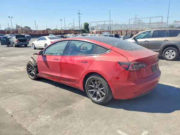 5YJ3E1EB0MF875438 2021 TESLA MODEL 3 - Image 2
