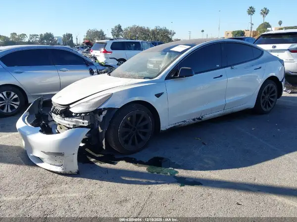 5YJ3E1EB0MF926646 2021 TESLA MODEL 3 - Image 2