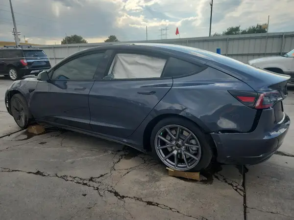 5YJ3E1EB0MF928140 2021 TESLA MODEL 3 - Image 2