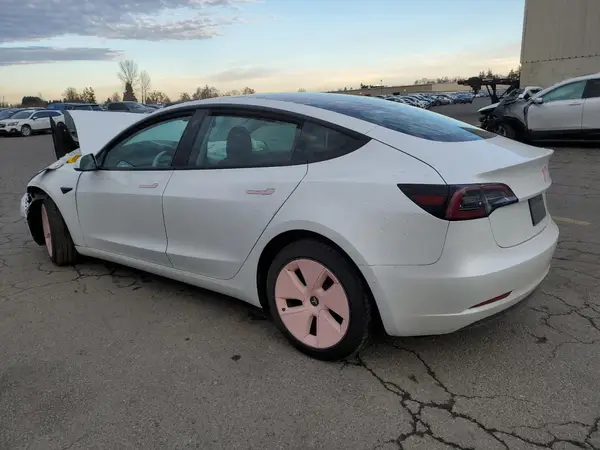 5YJ3E1EB0MF938991 2021 TESLA MODEL 3 - Image 2