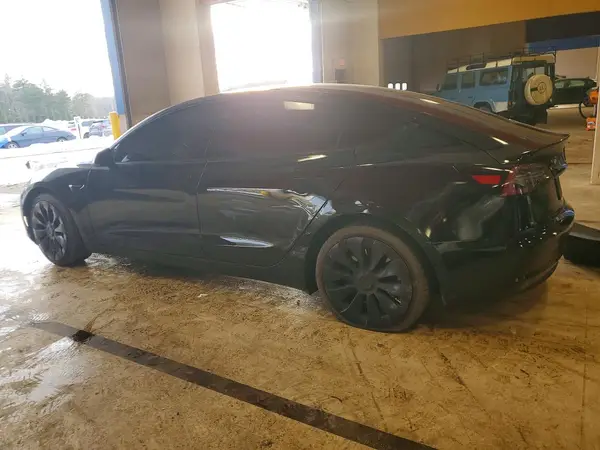 5YJ3E1EB0MF975345 2021 TESLA MODEL 3 - Image 2