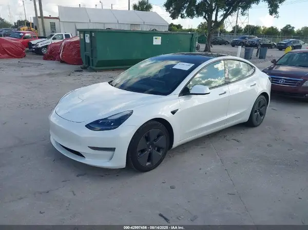 5YJ3E1EB0MF978973 2021 TESLA MODEL 3 - Image 2