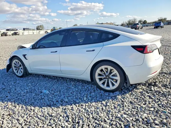 5YJ3E1EB0MF983798 2021 TESLA MODEL 3 - Image 2