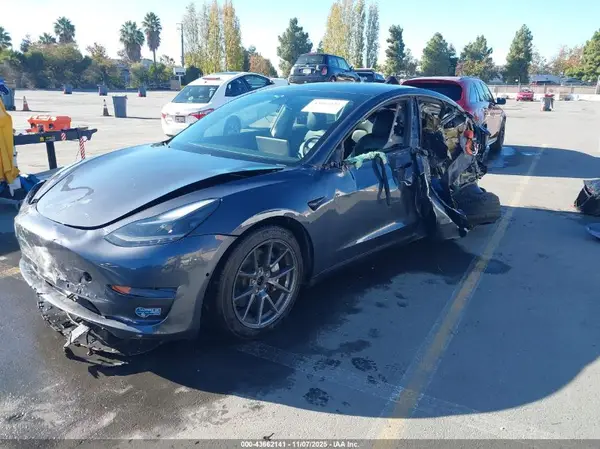 5YJ3E1EB0MF999077 2021 TESLA MODEL 3 - Image 2