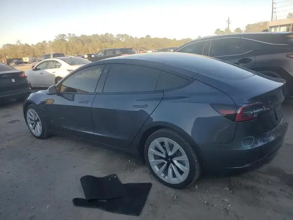 5YJ3E1EB0NF105368 2022 TESLA MODEL 3 - Image 2