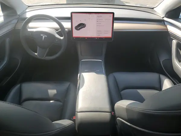 5YJ3E1EB0NF105872 2022 TESLA MODEL 3 - Image 8