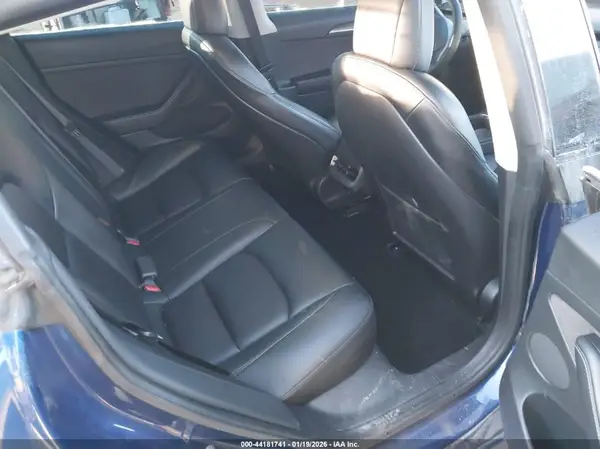 5YJ3E1EB0NF110537 2022 TESLA MODEL 3 - Image 8