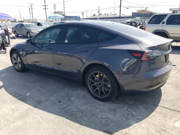5YJ3E1EB0NF112837 2022 TESLA MODEL 3 - Image 2