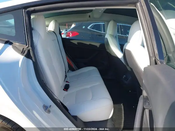 5YJ3E1EB0NF114507 2022 TESLA MODEL 3 - Image 8